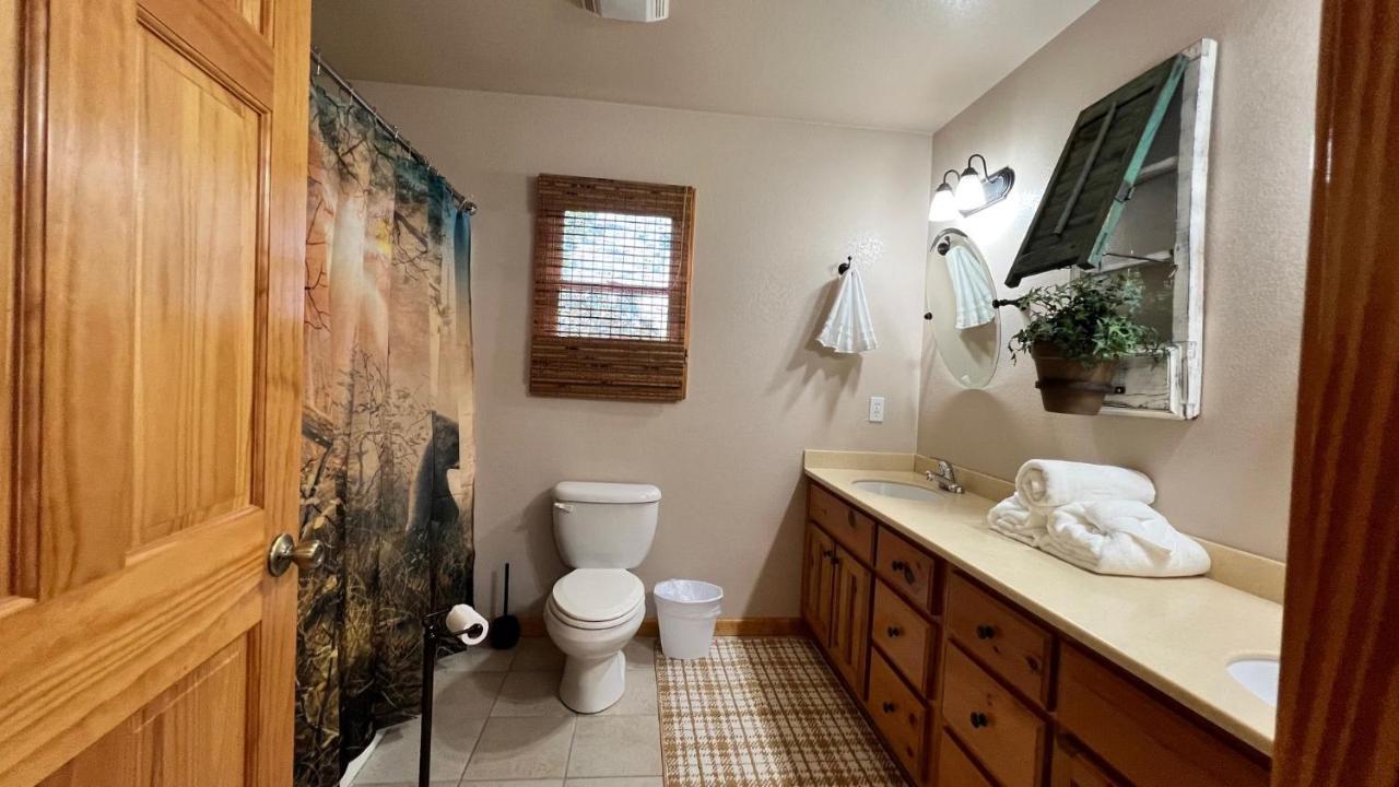 Mistletoe Cabin- Private Cabin W Views, Hottub, Pet Friendly Murphy Exterior photo