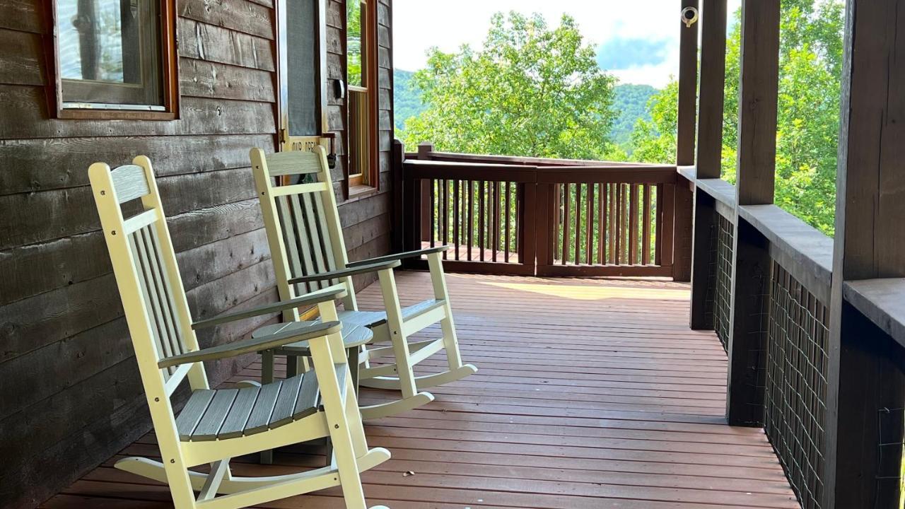 Mistletoe Cabin- Private Cabin W Views, Hottub, Pet Friendly Murphy Exterior photo