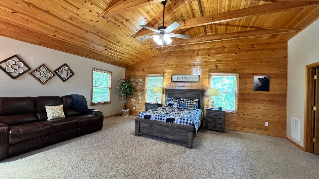 Mistletoe Cabin- Private Cabin W Views, Hottub, Pet Friendly Murphy Exterior photo