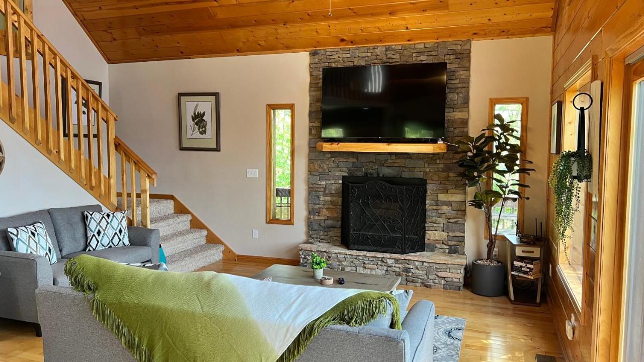 Mistletoe Cabin- Private Cabin W Views, Hottub, Pet Friendly Murphy Exterior photo